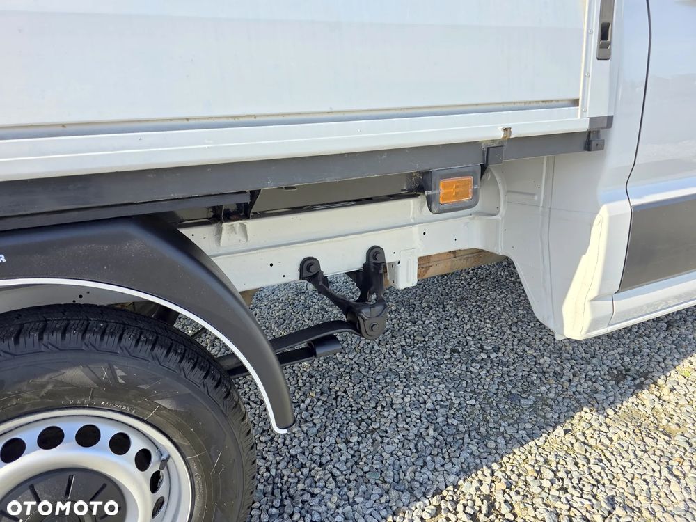 Volkswagen CRAFTER 2,0 TDI 140 KONNA DOKA BRYGADÓWKA 7 OSOBOWA KLIMA WEBASTO SKRZYNIA 83T/KM PRZEBIEGU GWARANCJA - 31