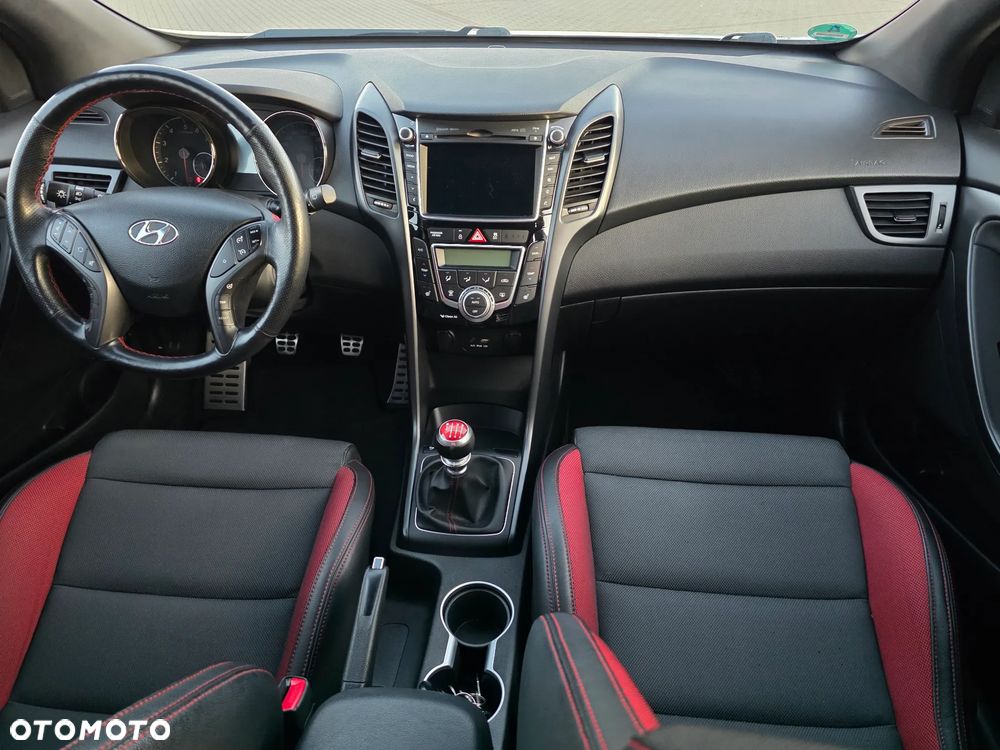 Hyundai i30 1.6 T GDI Turbo - 21