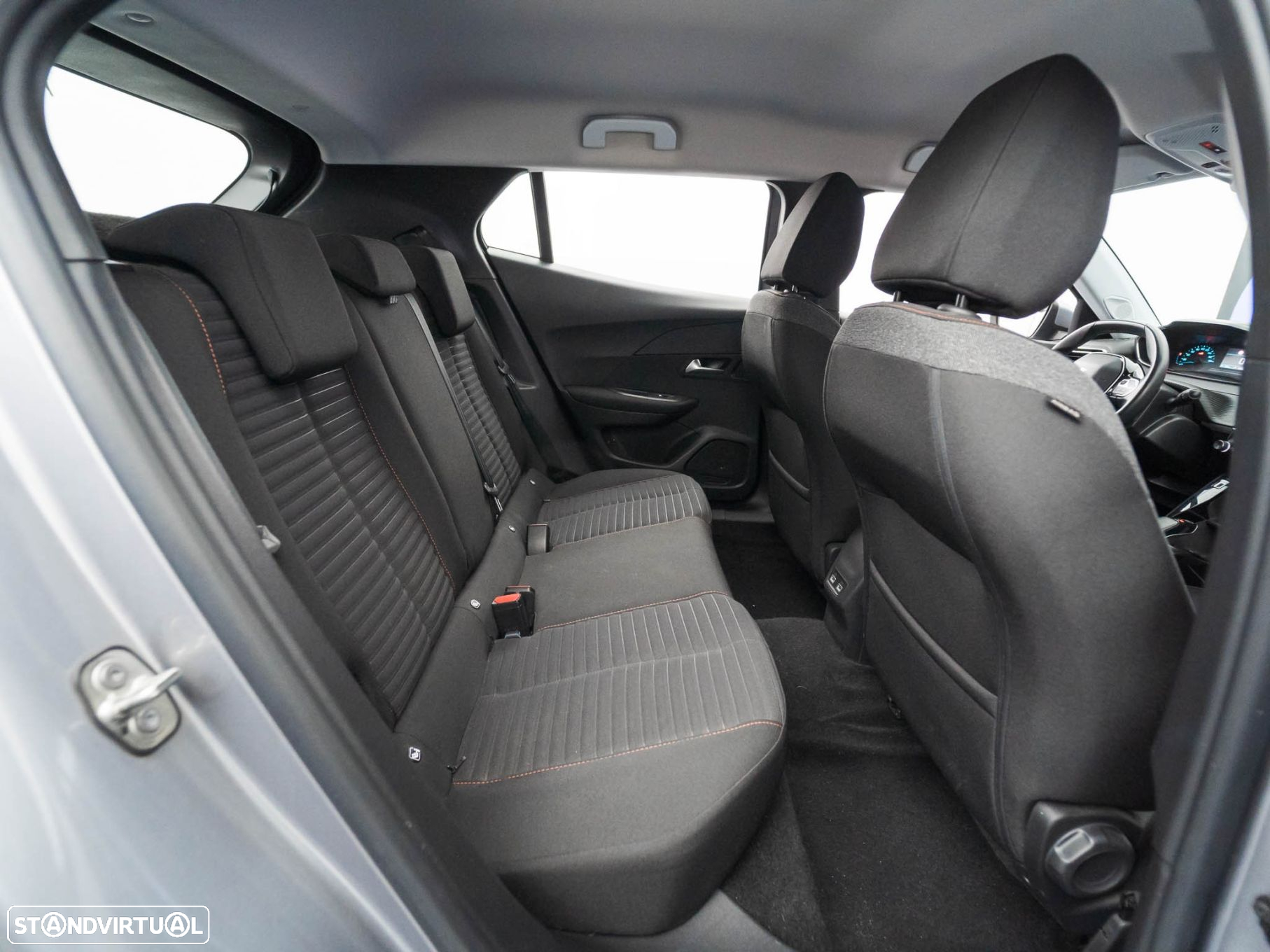 Peugeot e-2008 50 kWh Active - 40