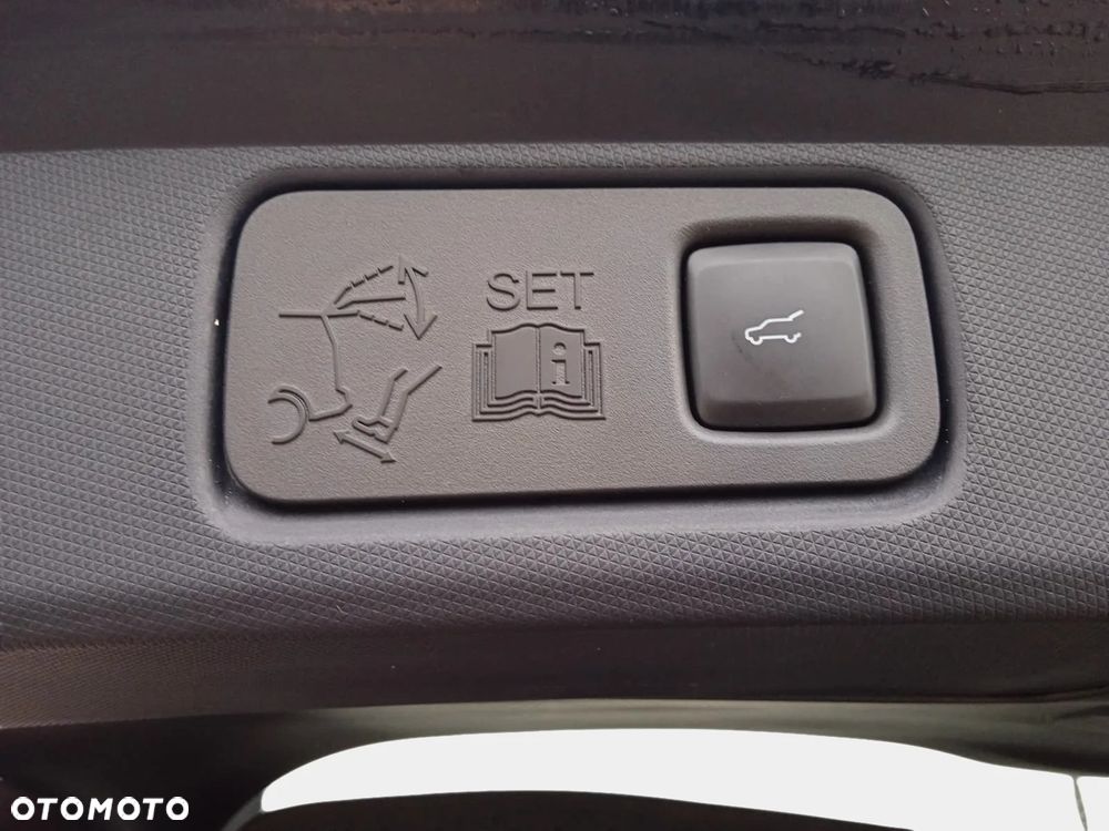 Ford Mustang Mach-E 75kWh RWD - 38