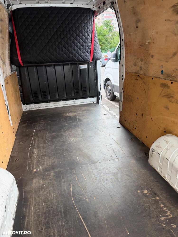 Renault Master 2.3 Blue 135 TT Furgon CD 3,5t L3H2 9 m3 - 7
