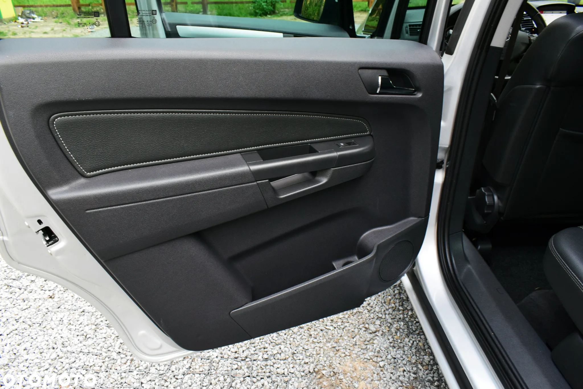 Opel Zafira 1.8 Cosmo - 18