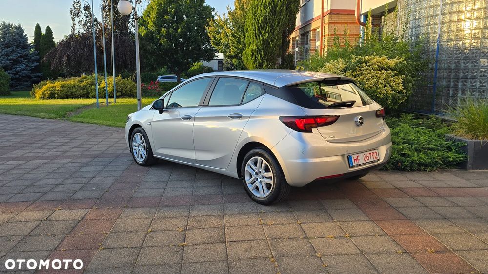 Opel Astra - 37