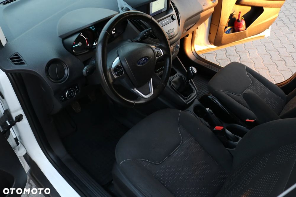 Ford COURIER - 24