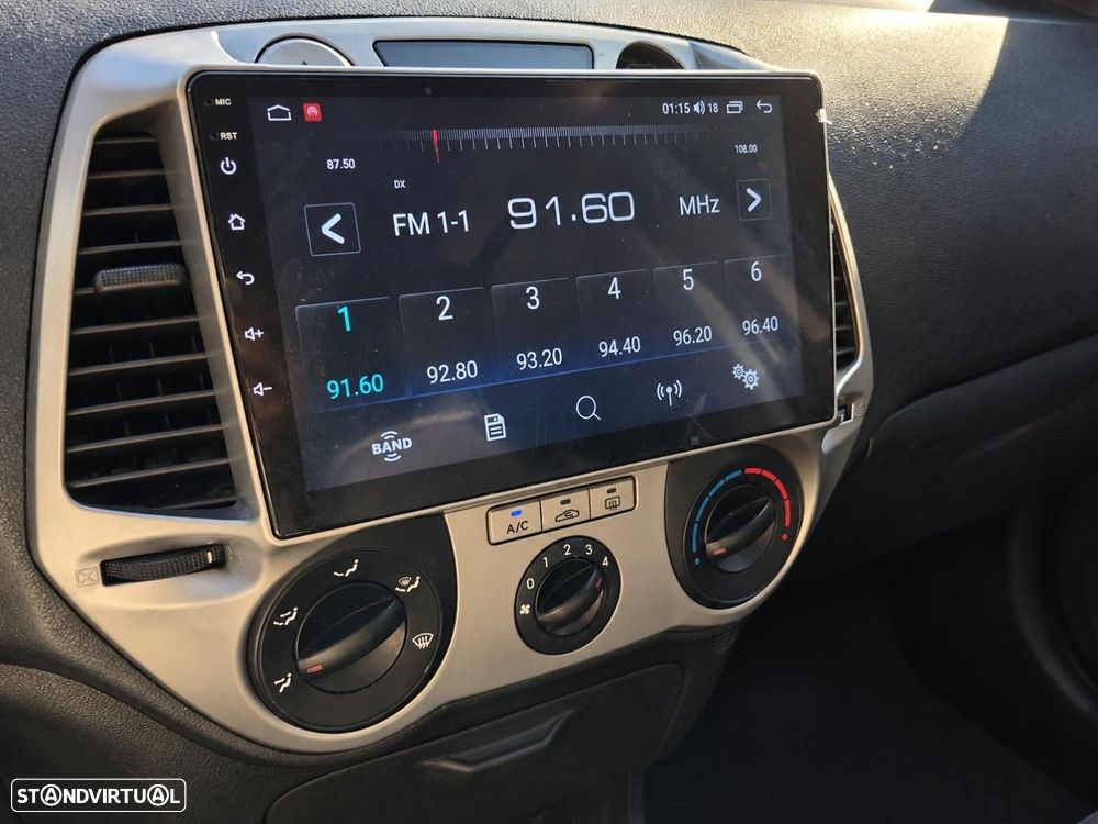 Hyundai i20 1.2 Classic Fun ESP - 9