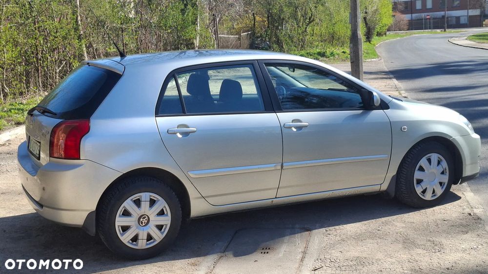 Toyota Corolla 1.4 D-4D Sol - 3