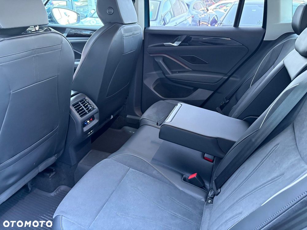 Volkswagen Tiguan - 14
