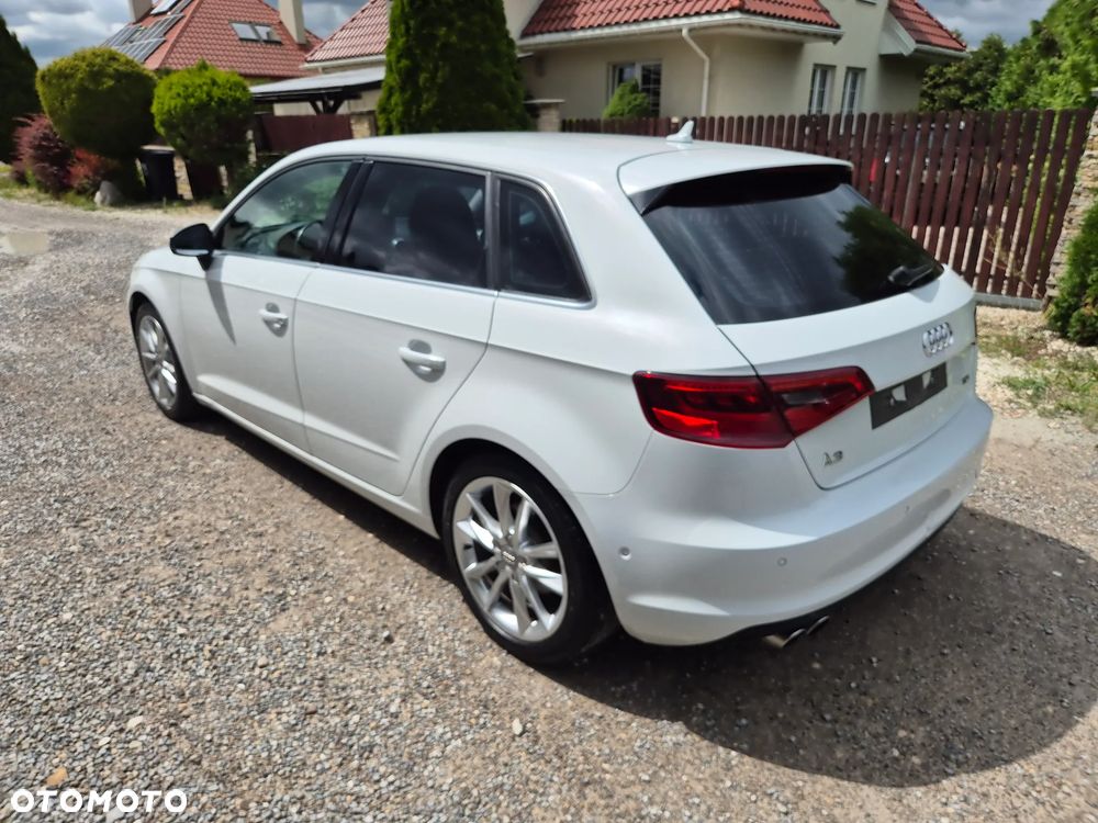 Audi A3 Sportback 2.0 TDI S tronic Attraction - 4