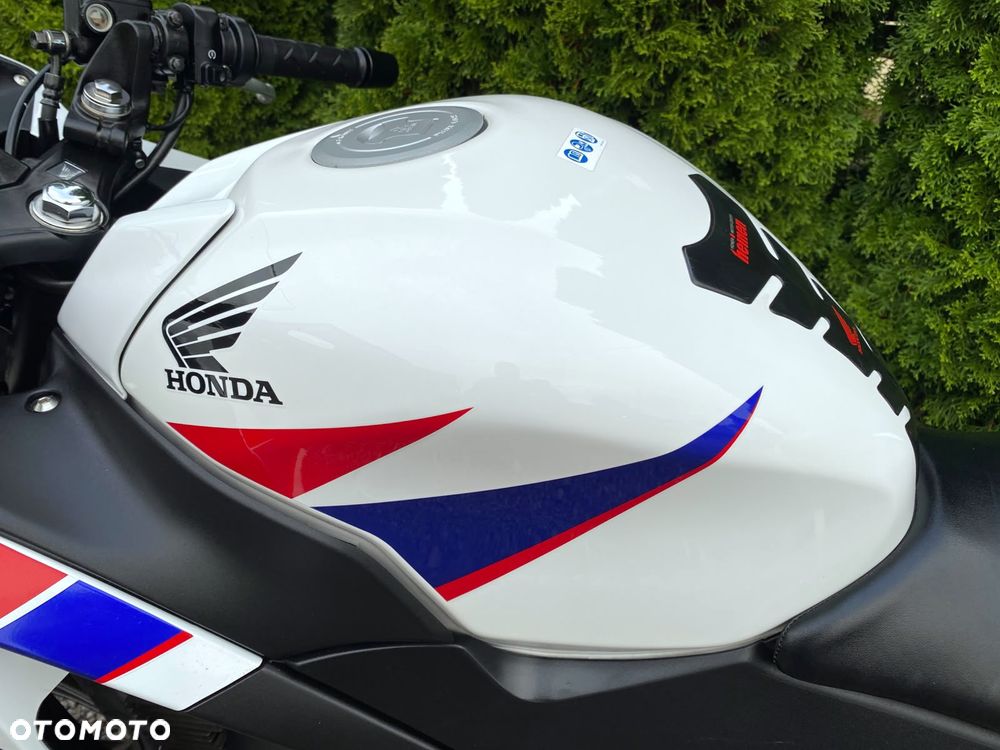 Honda CBR - 26