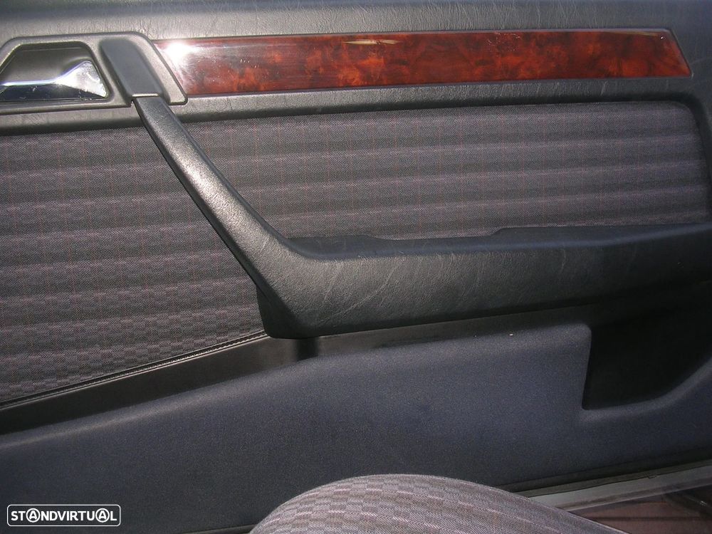 Mercedes-Benz W124 (1984-1997) 200 CE - 18
