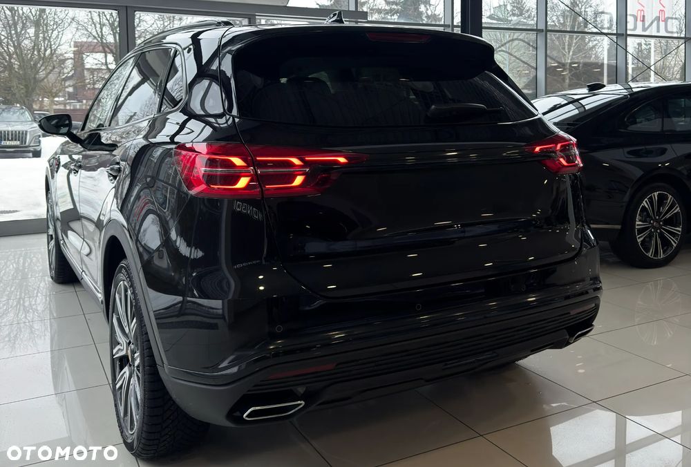 Hongqi HS5 2.0T AWD - 11