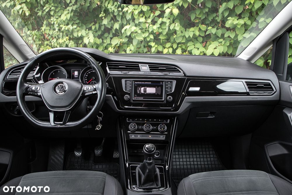 Volkswagen Touran 2.0 TDI BMT Highline - 7