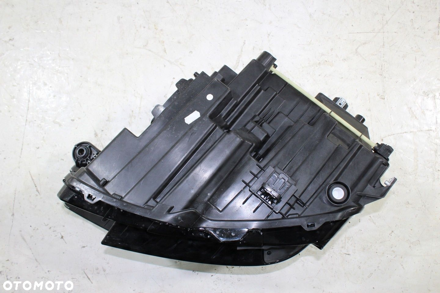 Audi Q4 E Tron lampa Full Led prawa przód - 7