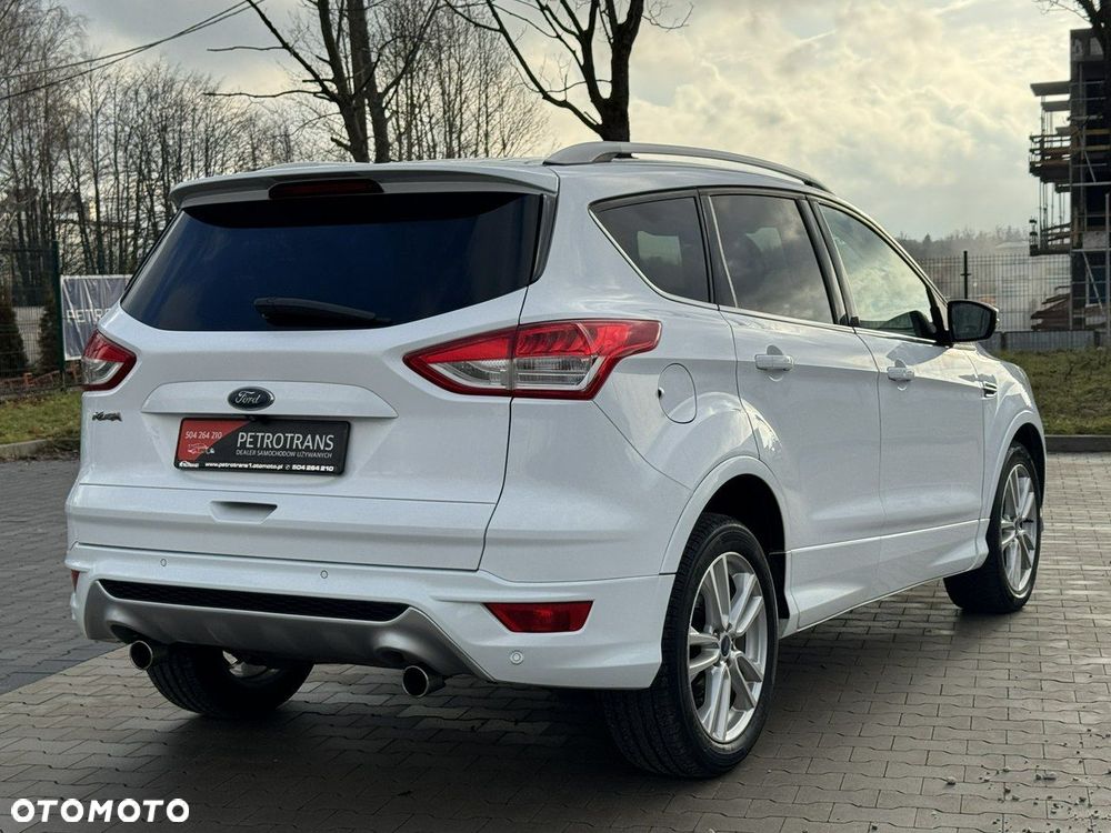Ford Kuga 2.0 TDCi 2x4 Titanium - 13