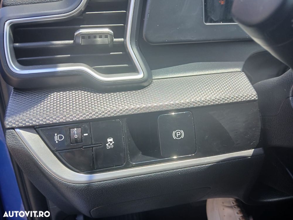 Kia Sportage 1.6 T-GDI HEV 6AT 4x2 Style - 11