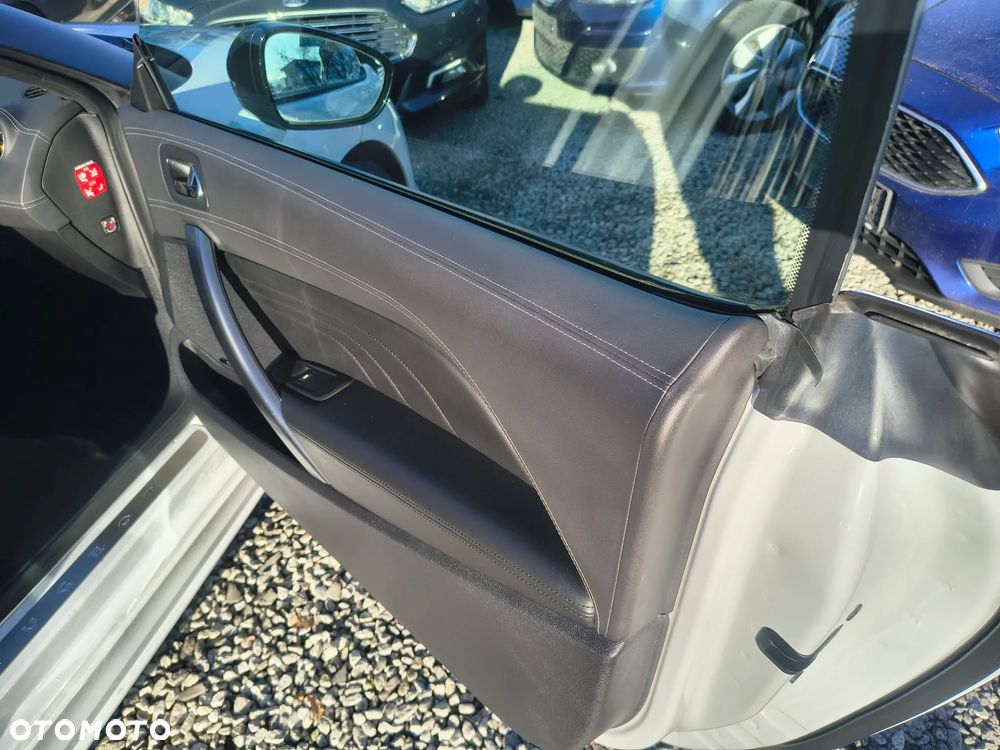 Peugeot RCZ 2.0 HDi FAP 160 GT-Line - 27