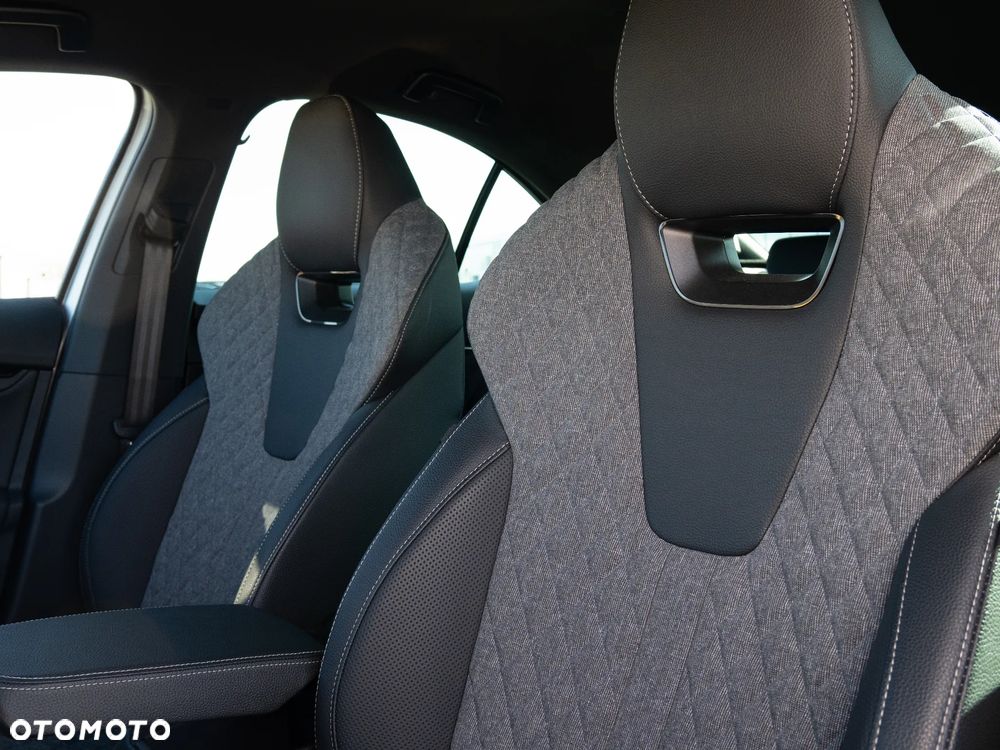 Skoda Octavia 2.0 TDI Sportline DSG - 22