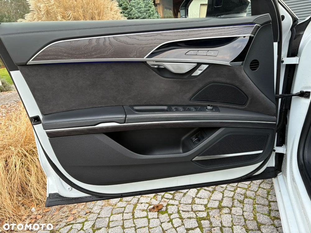 Audi A8 L 60 TFSI e Quattro Tiptronic - 13