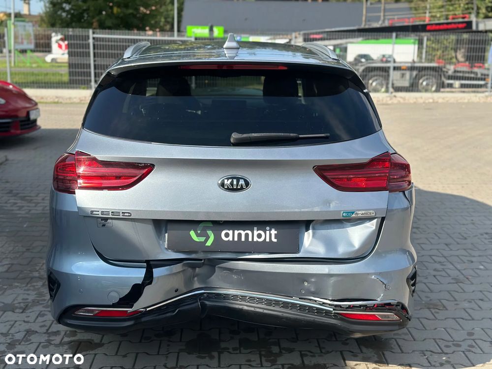 Kia Ceed - 7