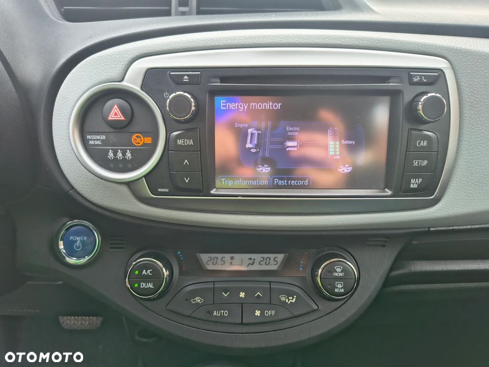 Toyota Yaris - 4
