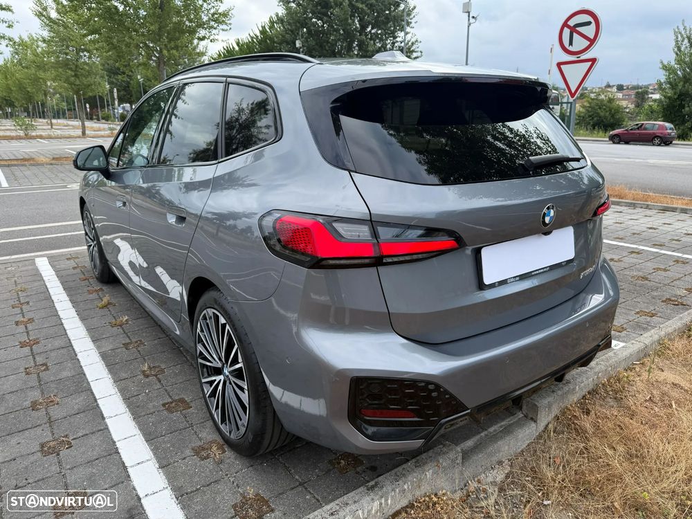 BMW 218 Active Tourer d Pack Desportivo M Auto - 9