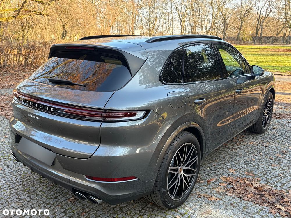 Porsche Cayenne Standard - 4