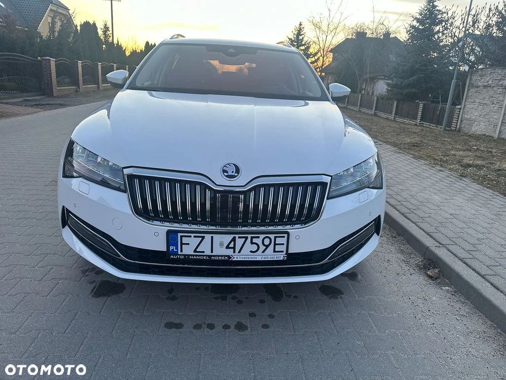 Skoda Superb 2.0 TDI Style DSG7 - 3