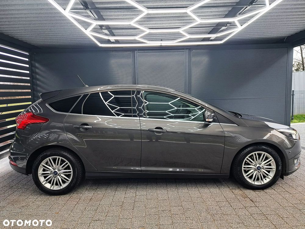 Ford Focus - 10