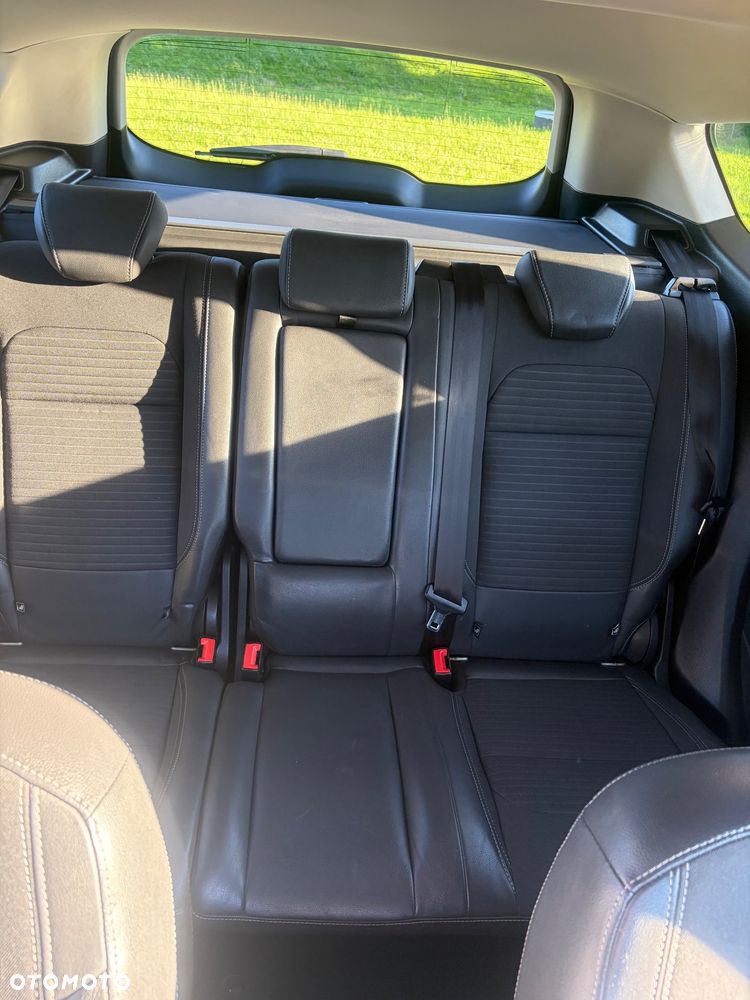 Ford Kuga 2.0 TDCi 4x2 Titanium - 10