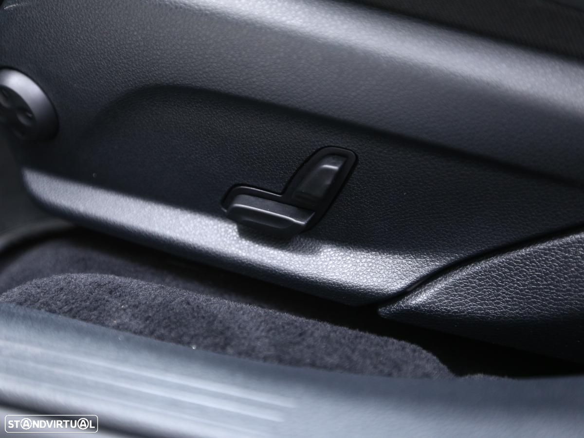 Mercedes-Benz E 300 de 4Matic T 9G-TRONIC Avantgarde - 22