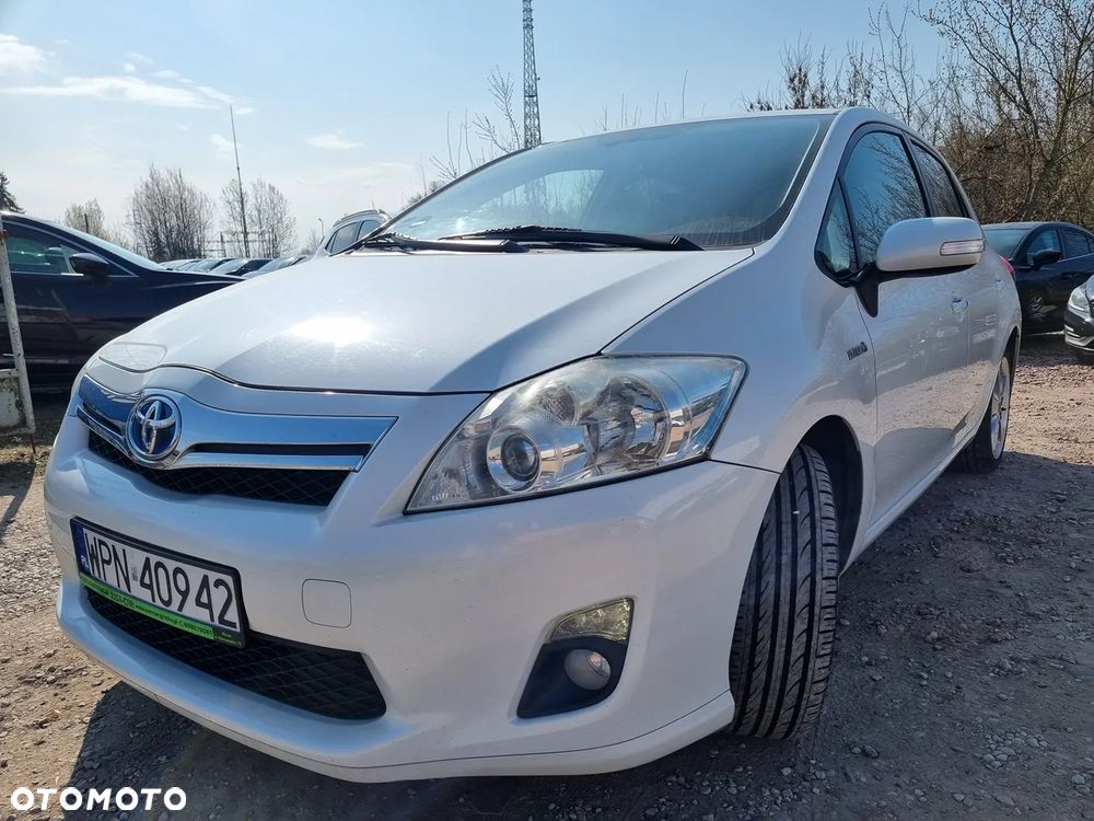 Toyota Auris 1.8 HSD Luna - 2