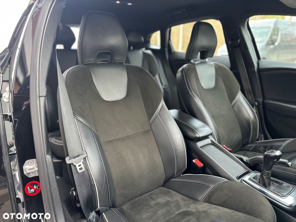 Volvo V40 D2 Drive-E R-Design Momentum - 10