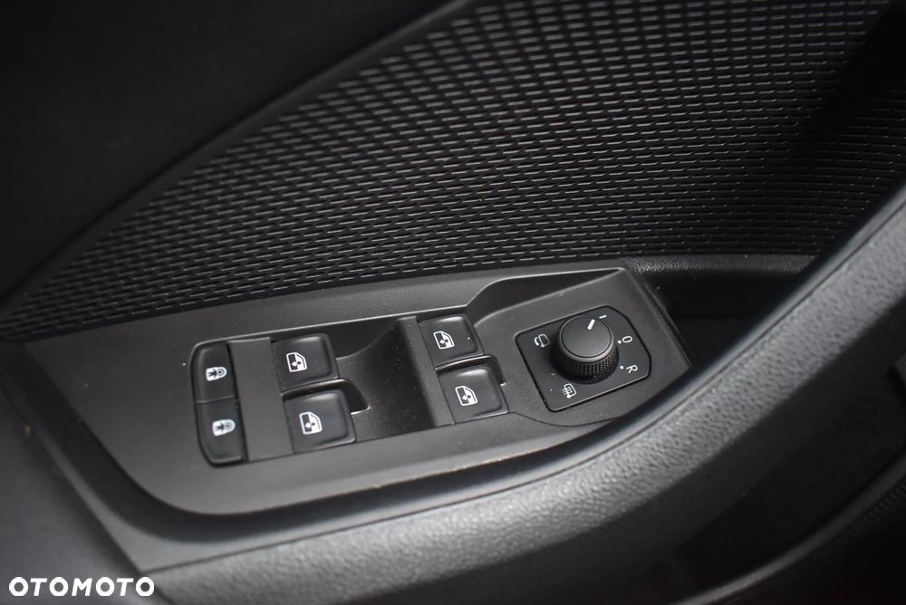 Skoda Octavia 1.5 TSI ACT Style - 25