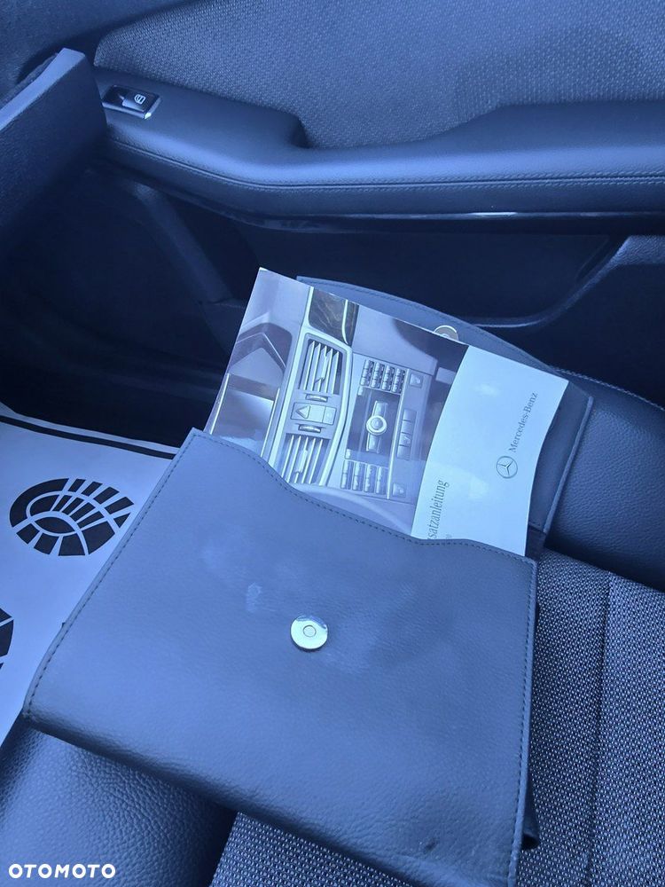 Mercedes-Benz Klasa E - 31