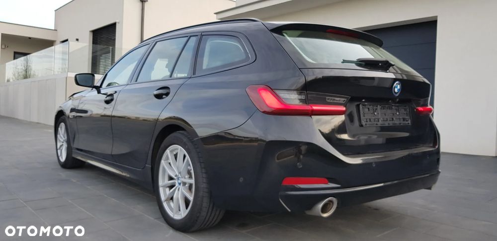 BMW Seria 3 320e M Sport - 3