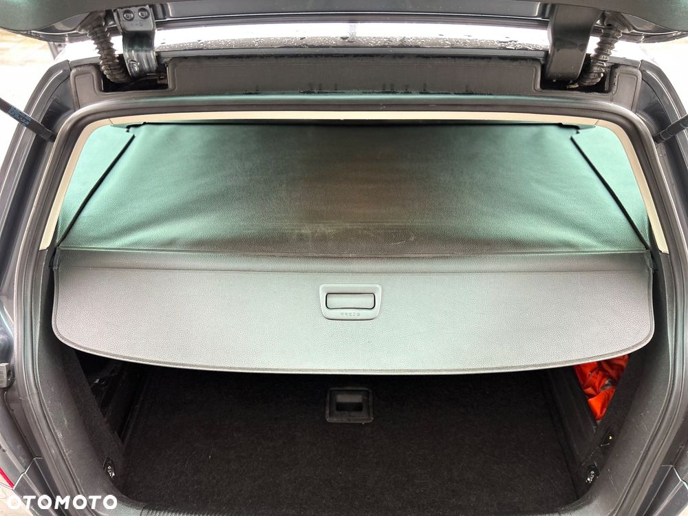 Volkswagen Passat 2.0 TDI 4Motion DSG BlueMotion Tech Exclusive - 16