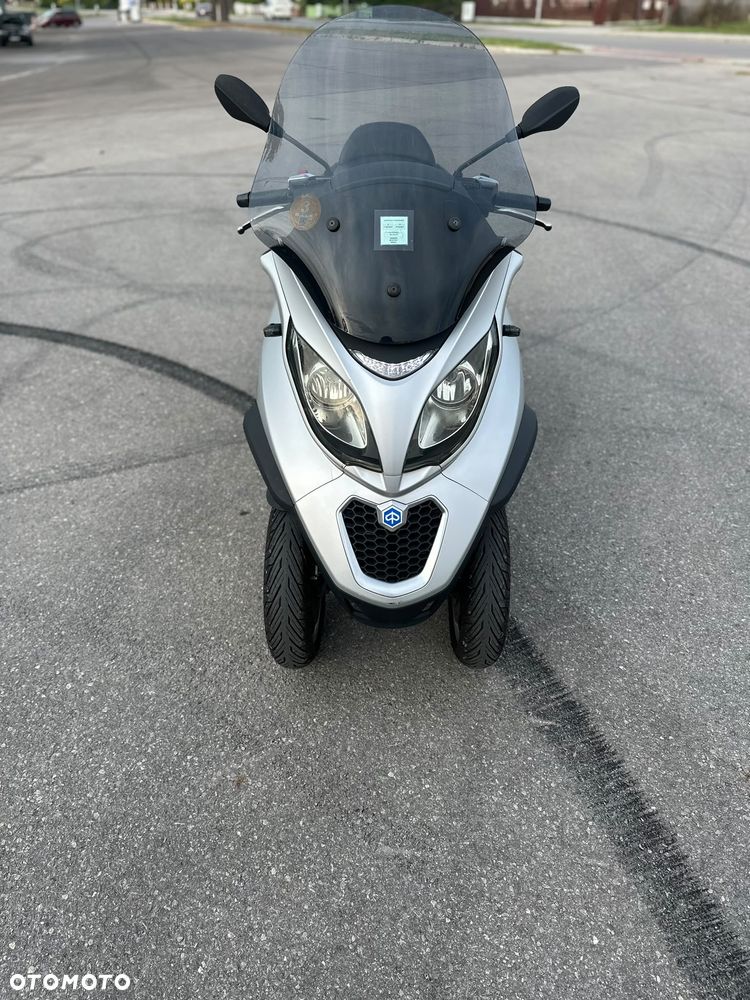 Piaggio MP-3 - 2