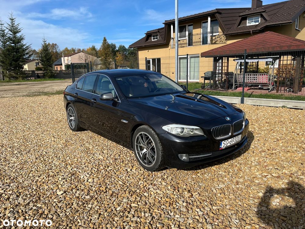 BMW Seria 5 525d xDrive - 1