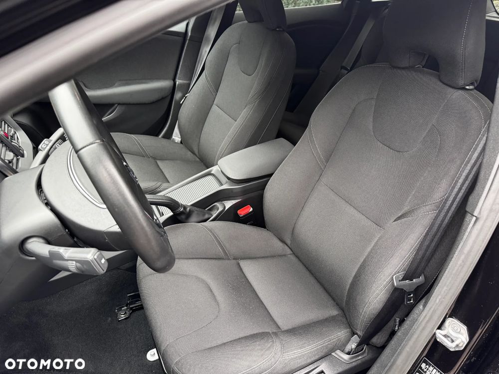 Volvo V40 T2 Kinetic - 12