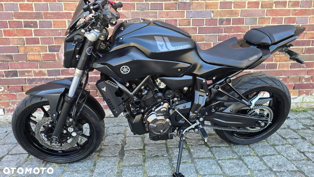 Yamaha MT - 7