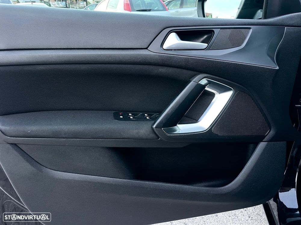 Peugeot 308 SW BlueHDi 120 Stop & Start Style - 15