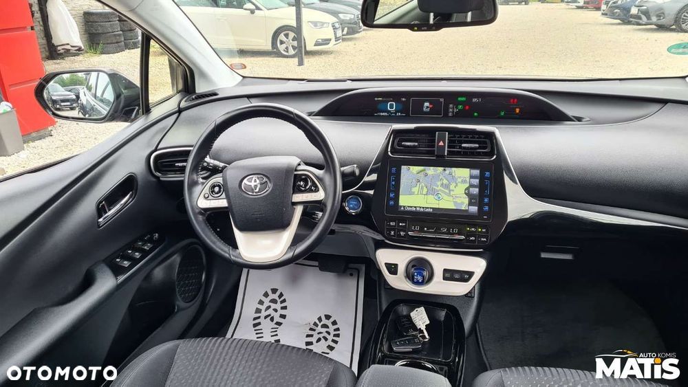 Toyota Prius - 4