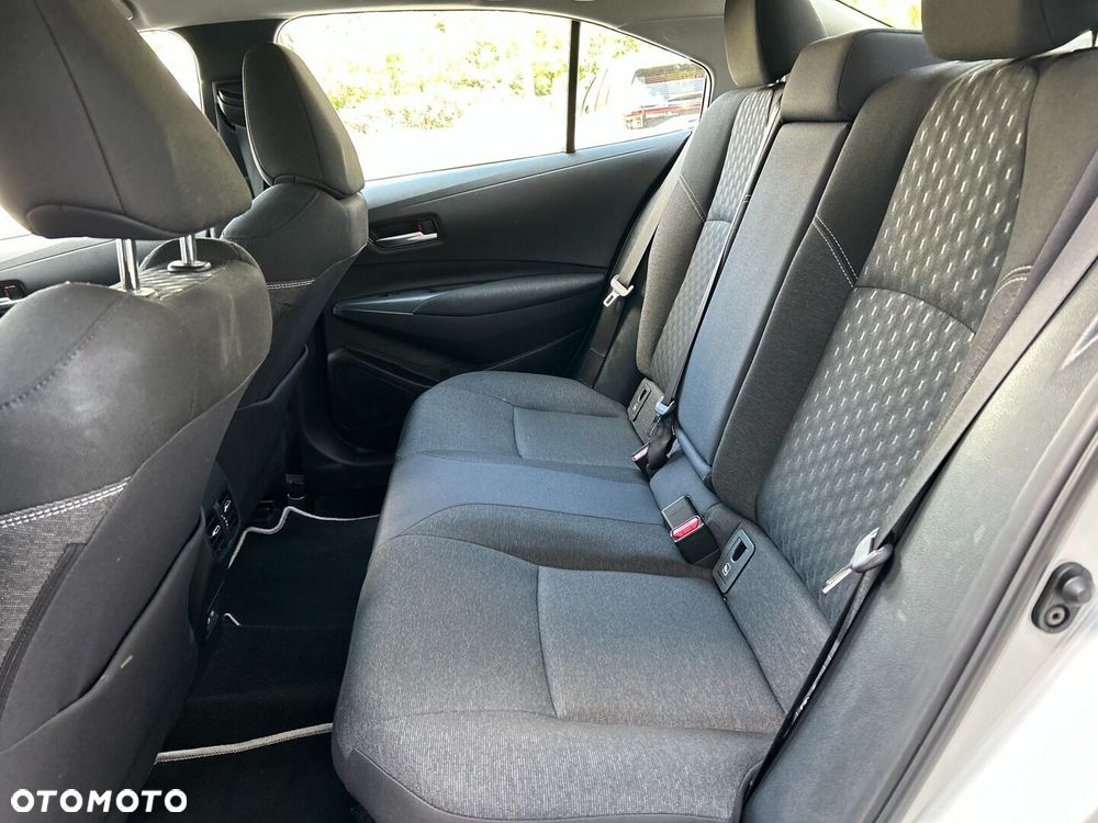 Toyota Corolla 1.8 Hybrid Comfort - 22