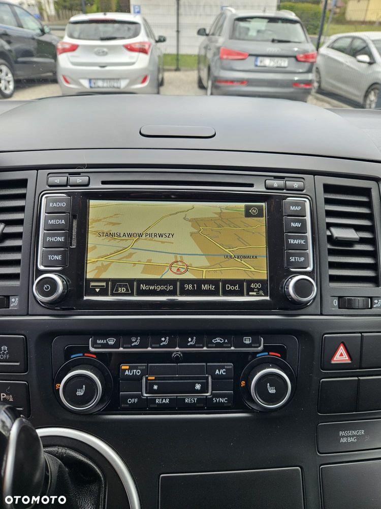Volkswagen Multivan - 22