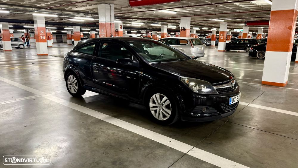 Opel Astra GTC 1.7 CDTi - 4
