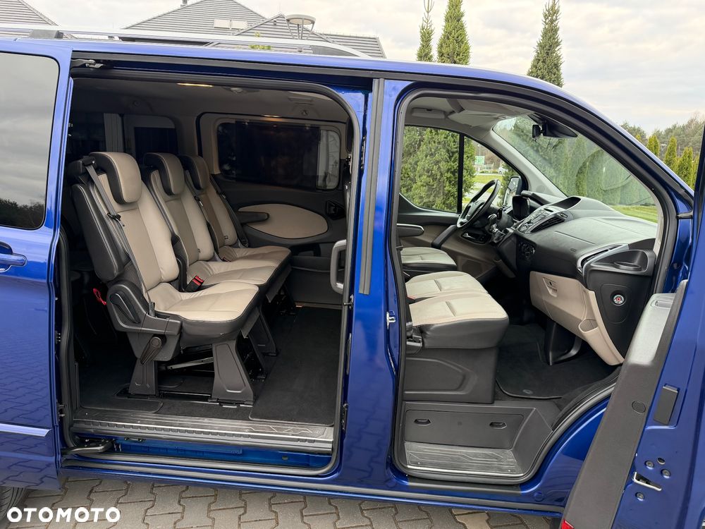 Ford Tourneo Custom - 15