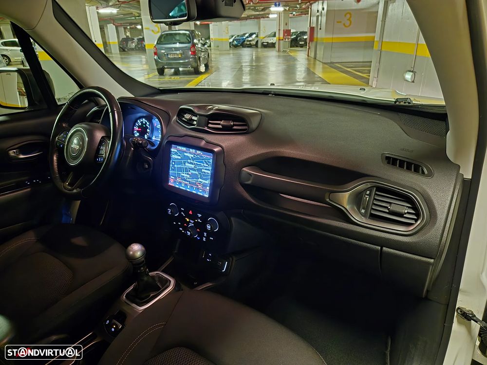 Jeep Renegade 1.6 MJD Sport - 38