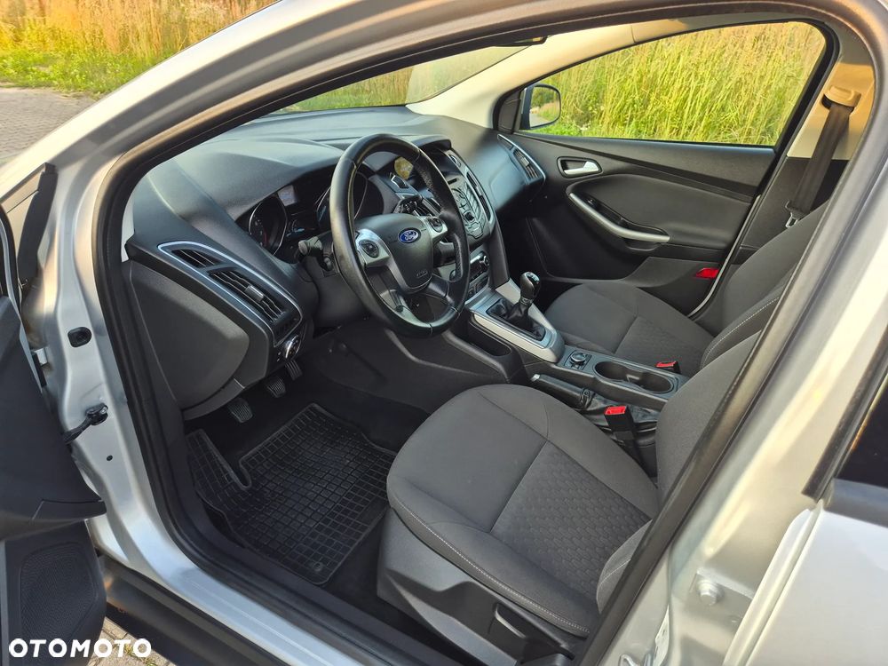 Ford Focus - 27