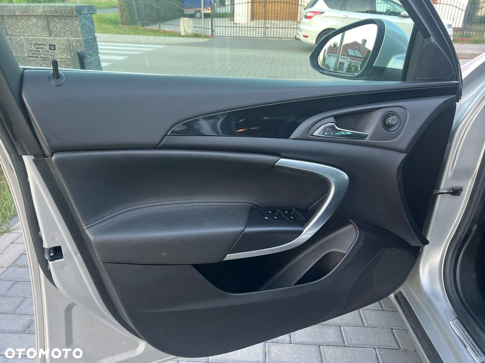 Opel Insignia - 18