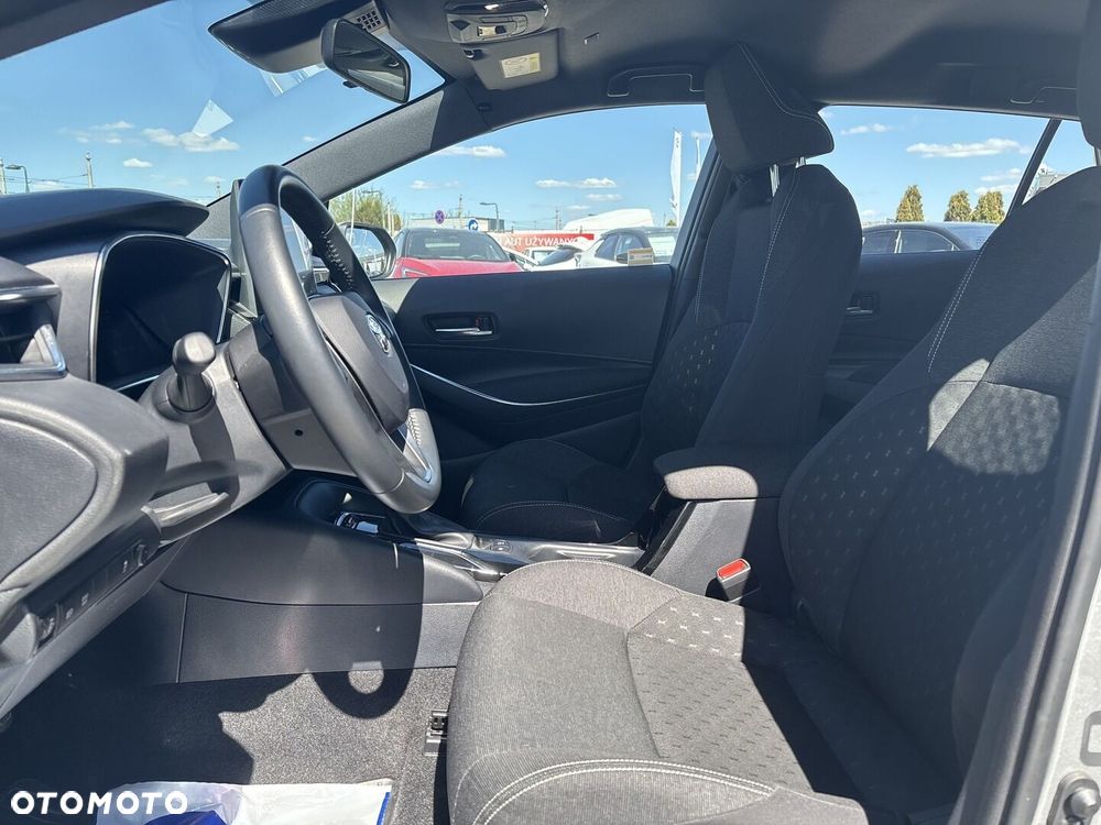 Toyota Corolla 1.8 Hybrid Comfort - 17